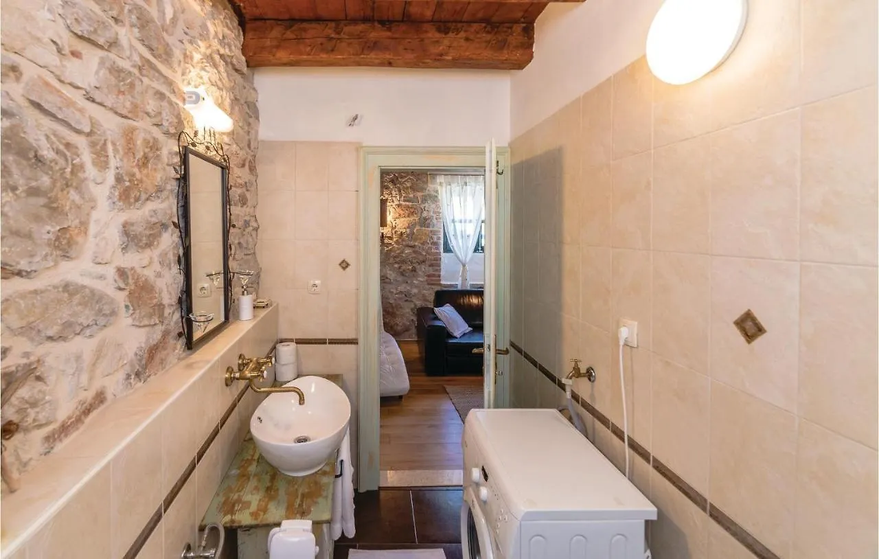 Beautiful Home In Preko With 2 Bedrooms, Sauna And Internet 0*,  Croatia